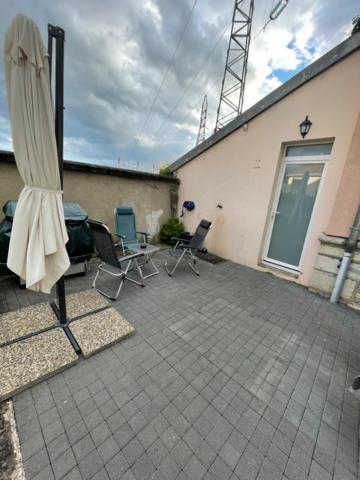 Studio Privee Vesoul -Wifi,Tv,Clim,Parking Gratuit Екстериор снимка